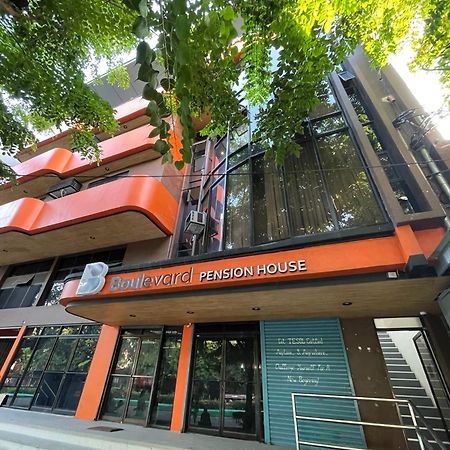 Boulevard Pension Hotel 세부 외부 사진