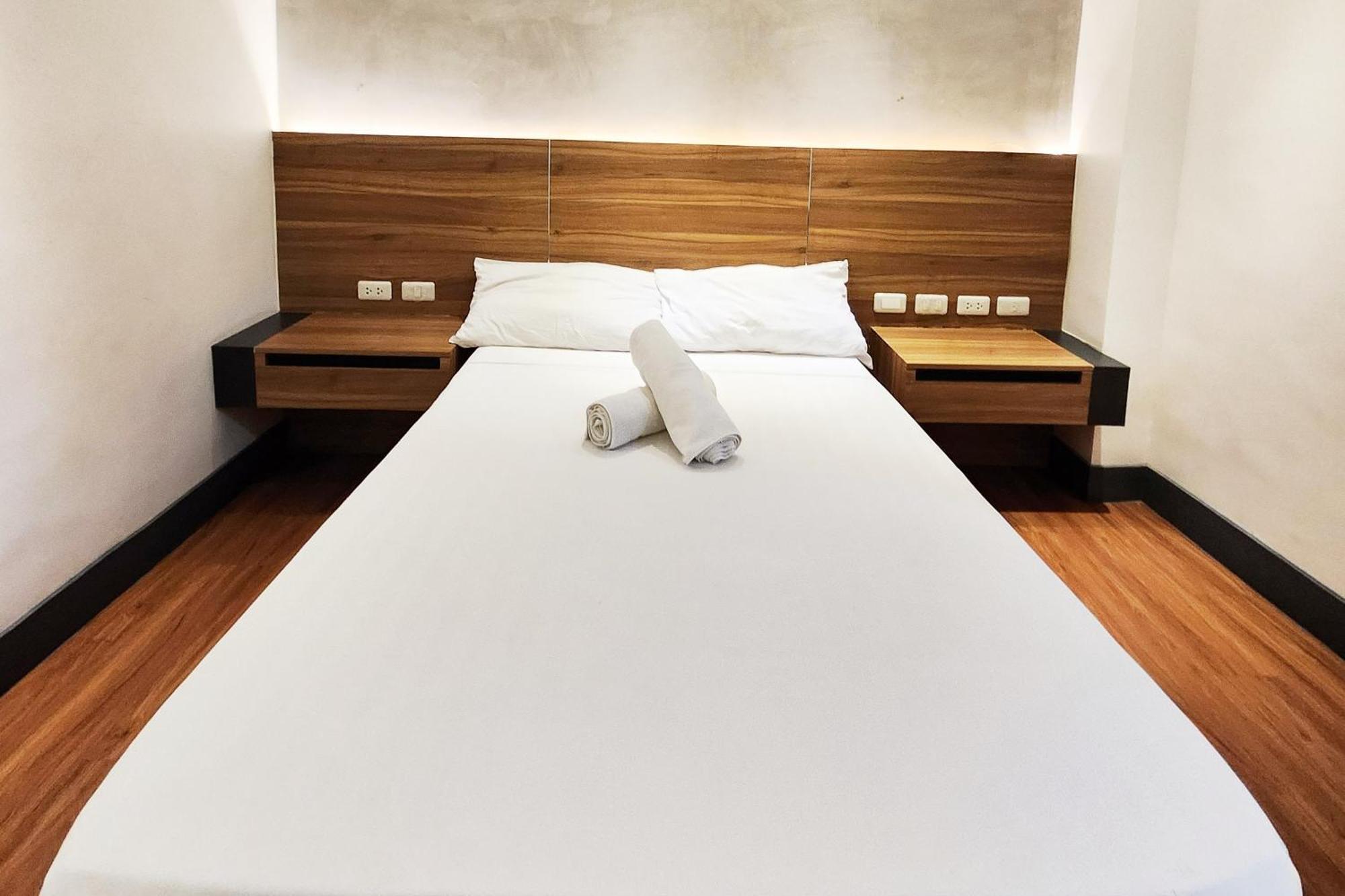 Boulevard Pension Hotel 세부 외부 사진