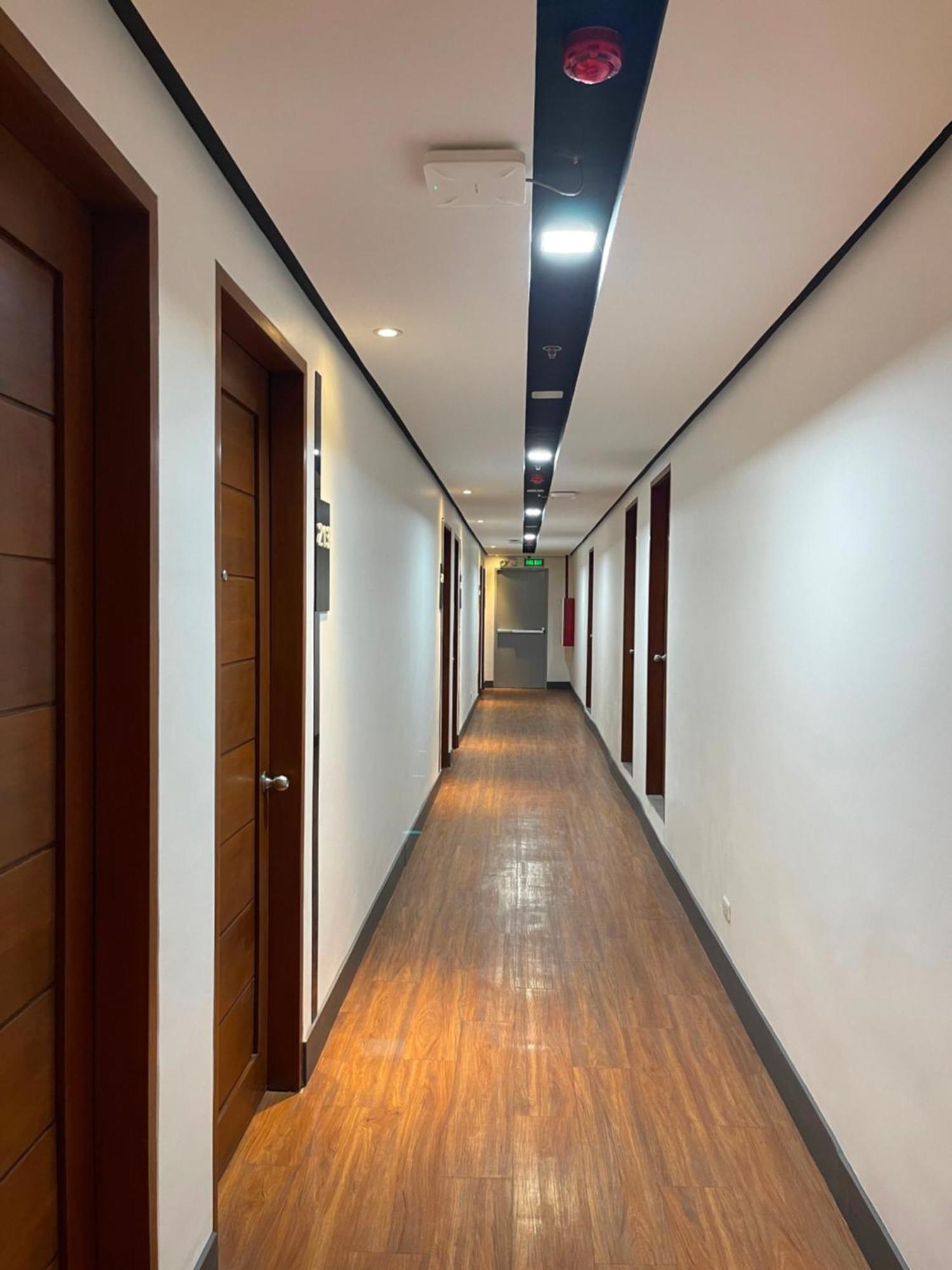 Boulevard Pension Hotel 세부 외부 사진