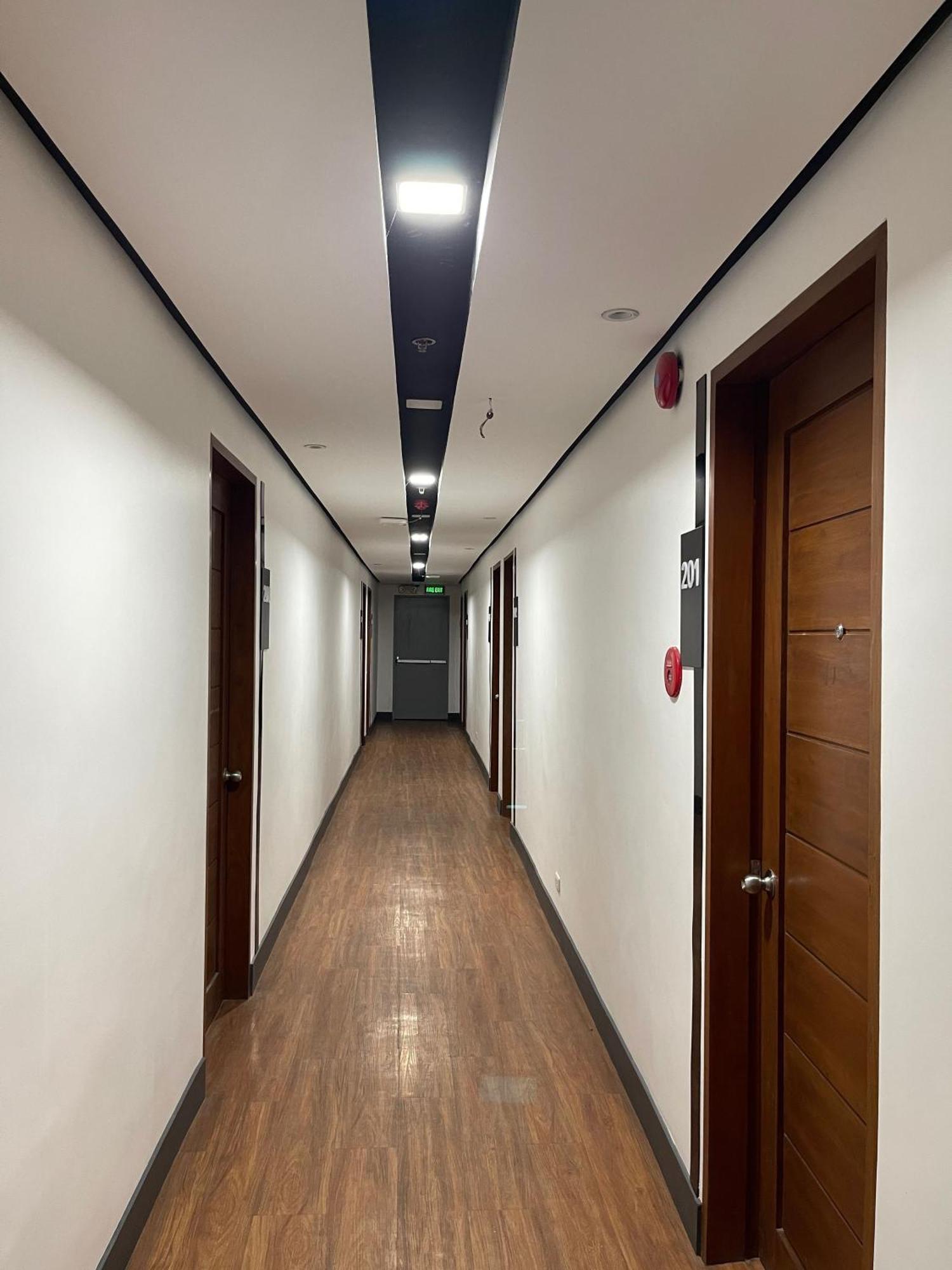 Boulevard Pension Hotel 세부 외부 사진