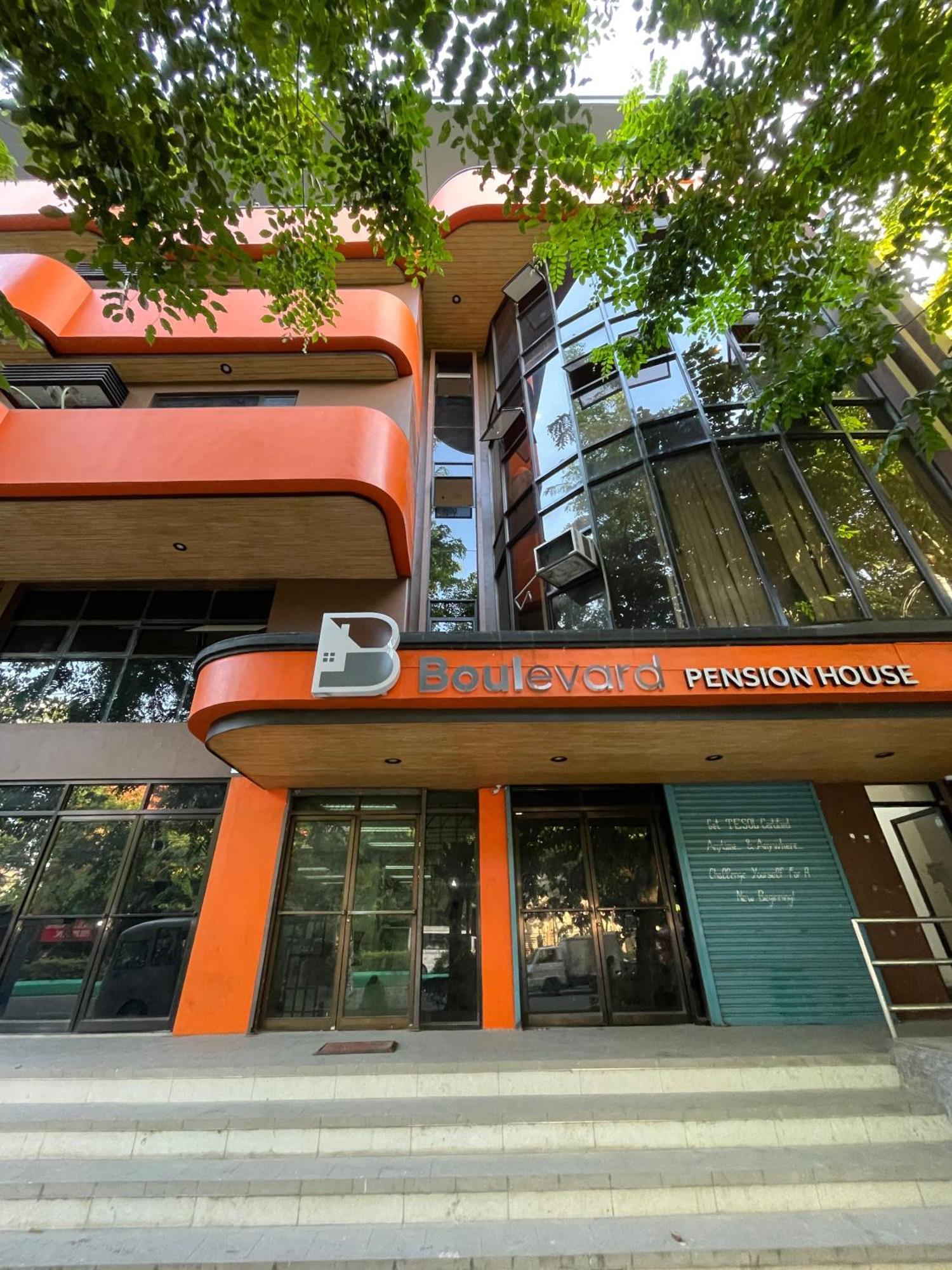 Boulevard Pension Hotel 세부 외부 사진